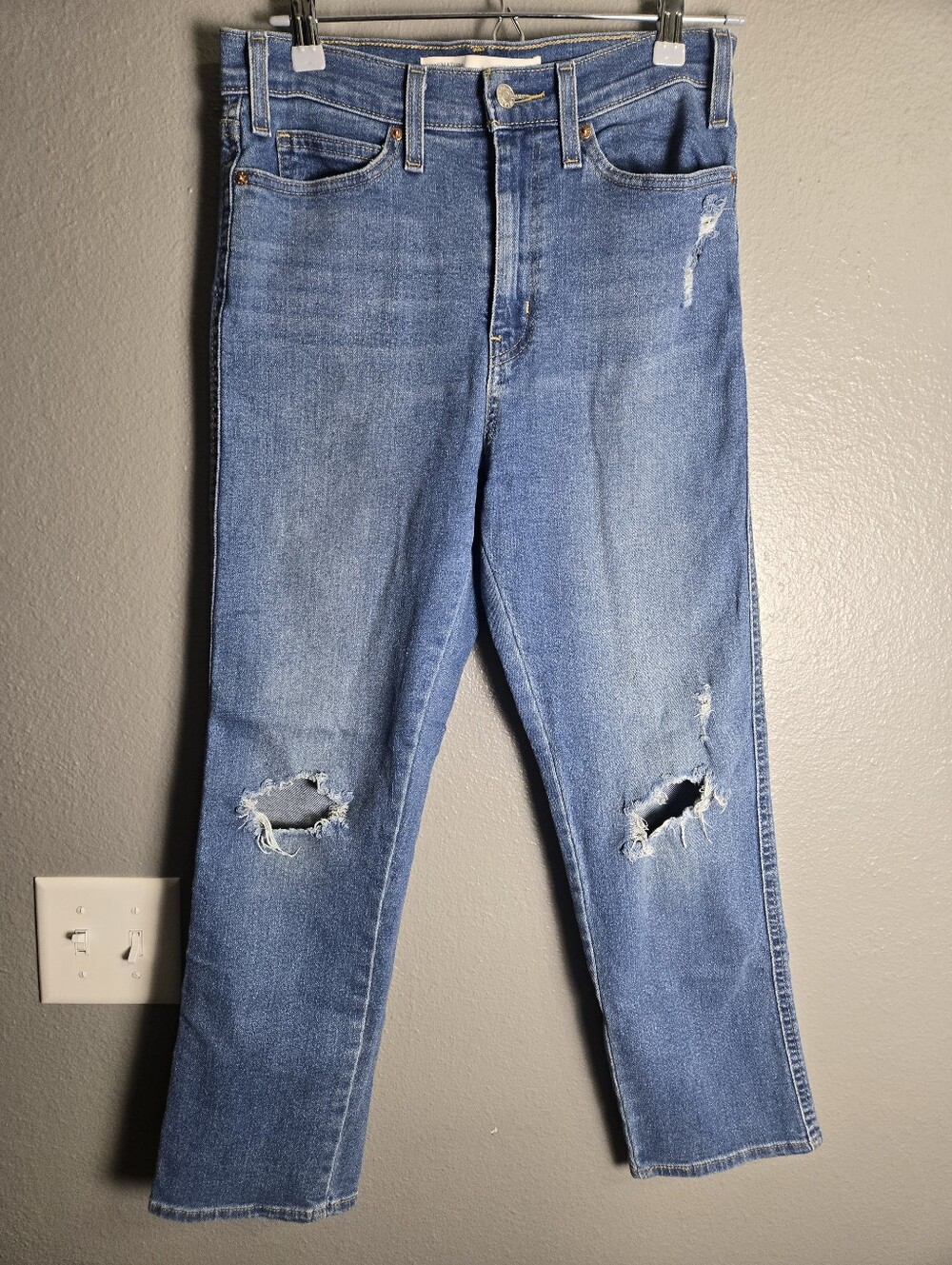 Signature Levi Strauss High Rise Straight Size 28